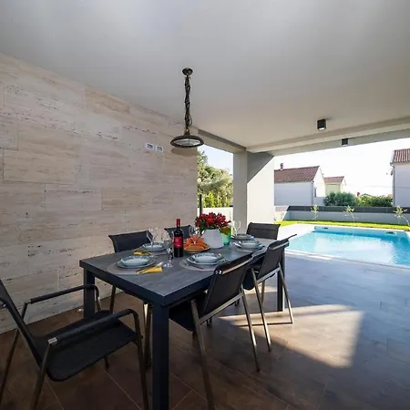 Villa Beautiful Mary Lou Zadar